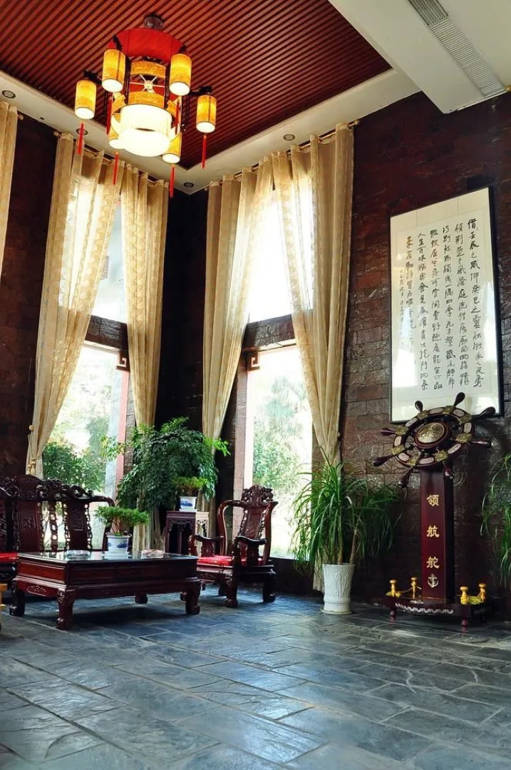 Jingzhou Yunlongshangfang Boutique Hotel