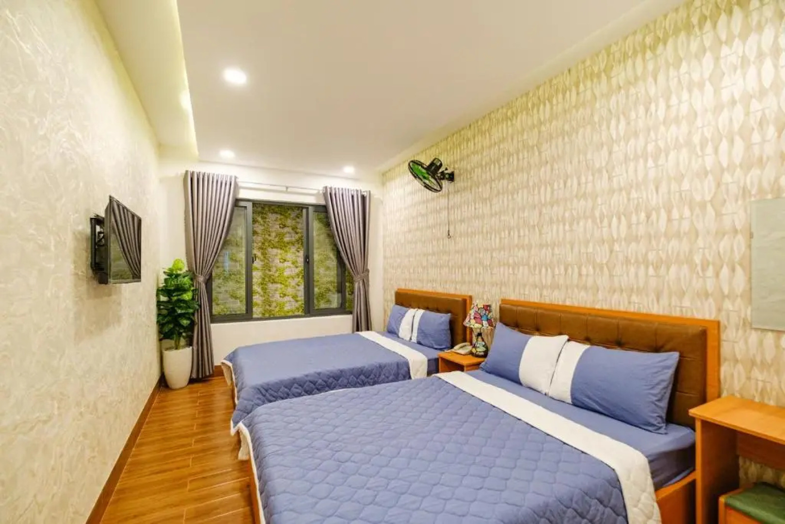 Khách Sạn Tre Việt 2