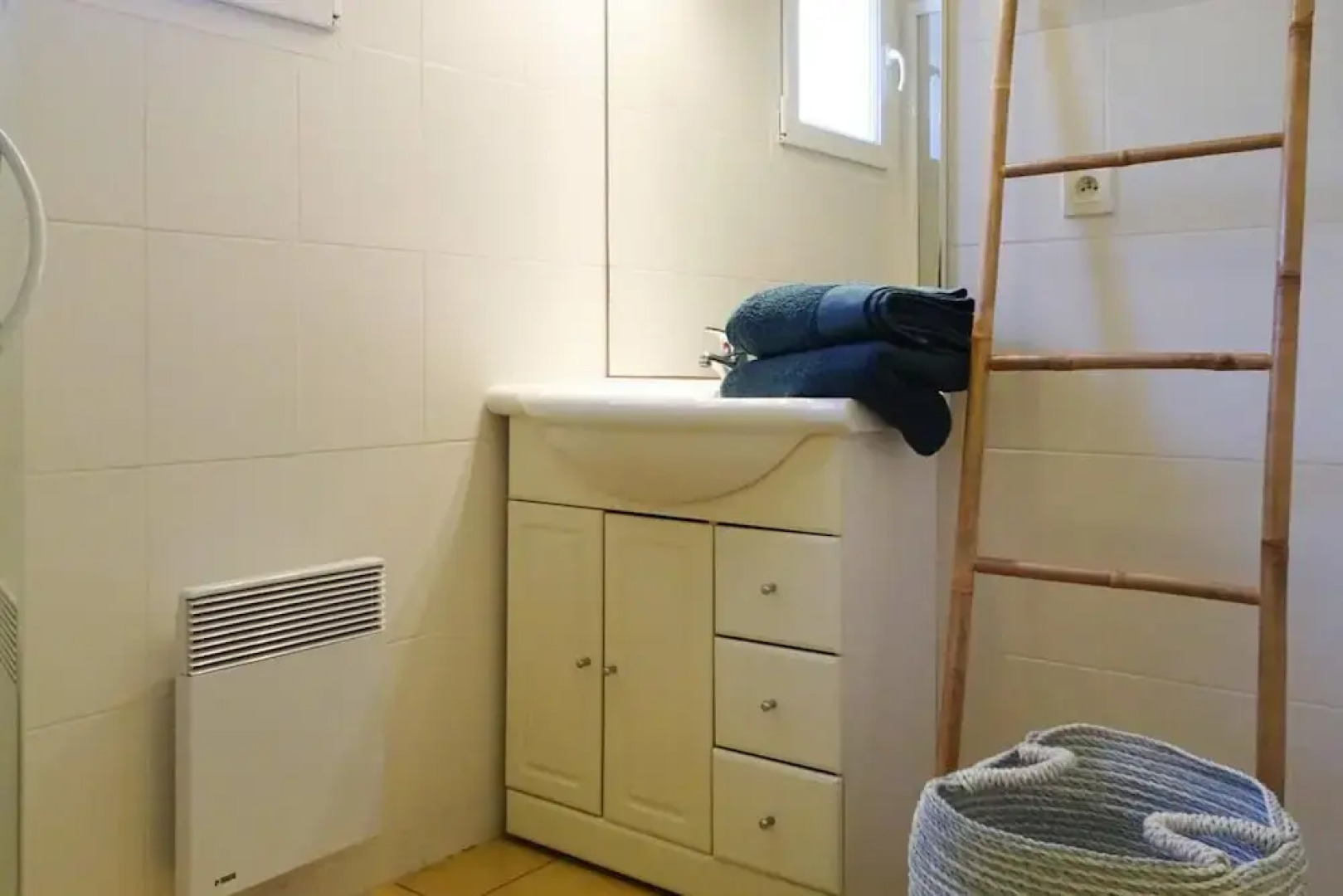 Cottage in Saint Germain sur Ay