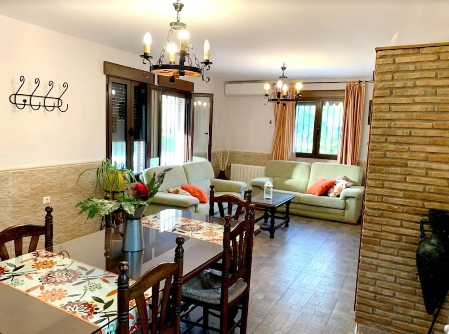 Villa With 3 Bedrooms in Pozo Alcón, With Private Pool, Enclosed Garden and Wifi