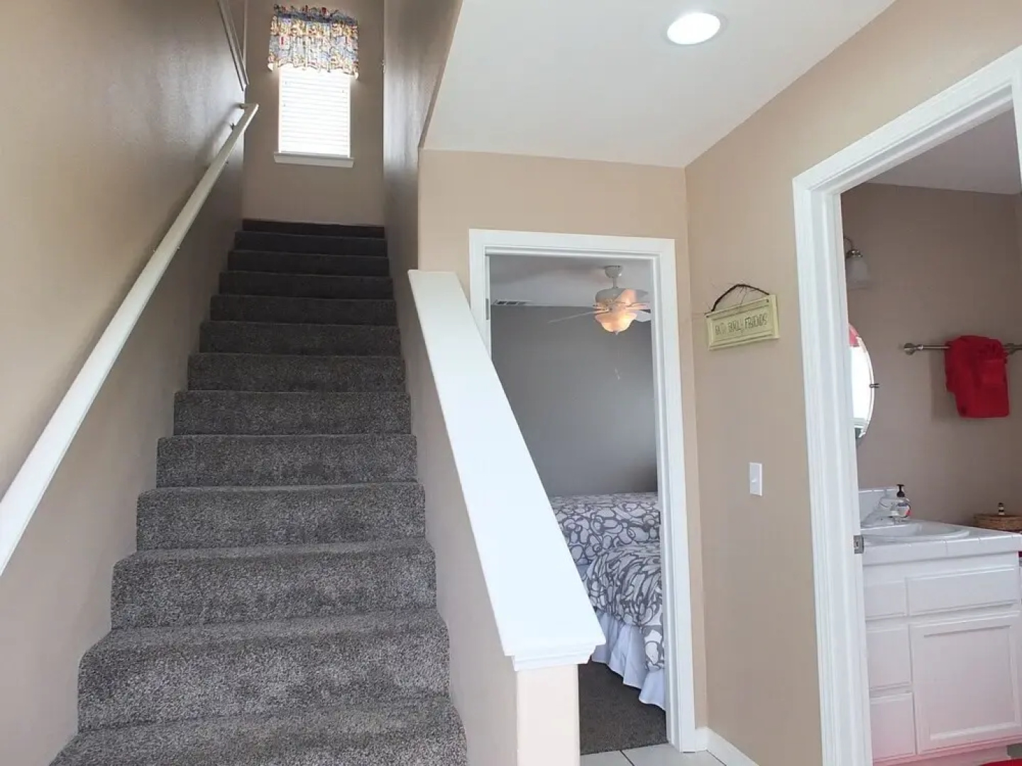 618 Airpark 2 Bedroom Condo by Redawning