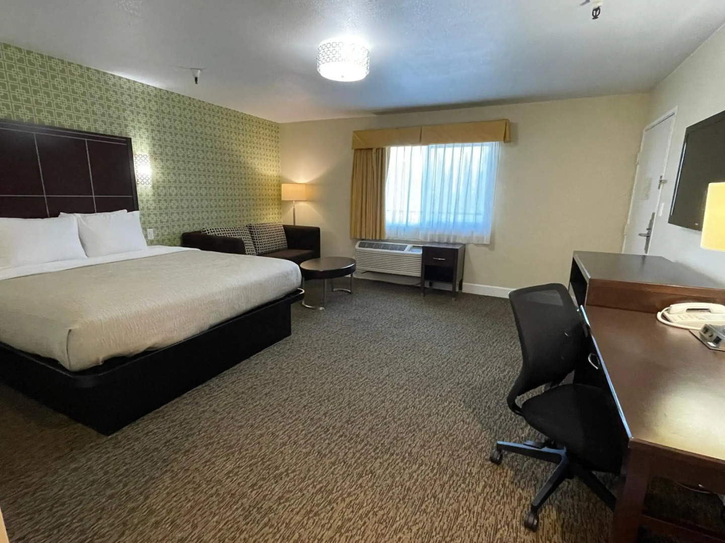 Quality Inn Ontario Airport Convention Center