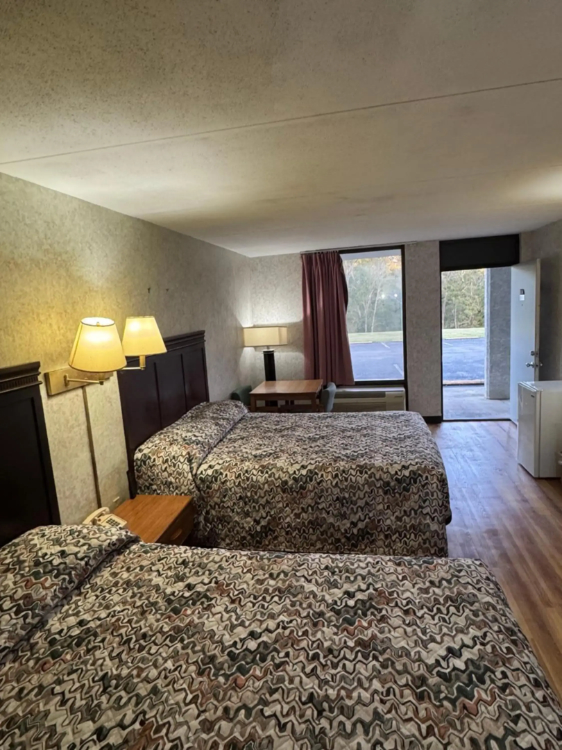 Riverfront Lodge