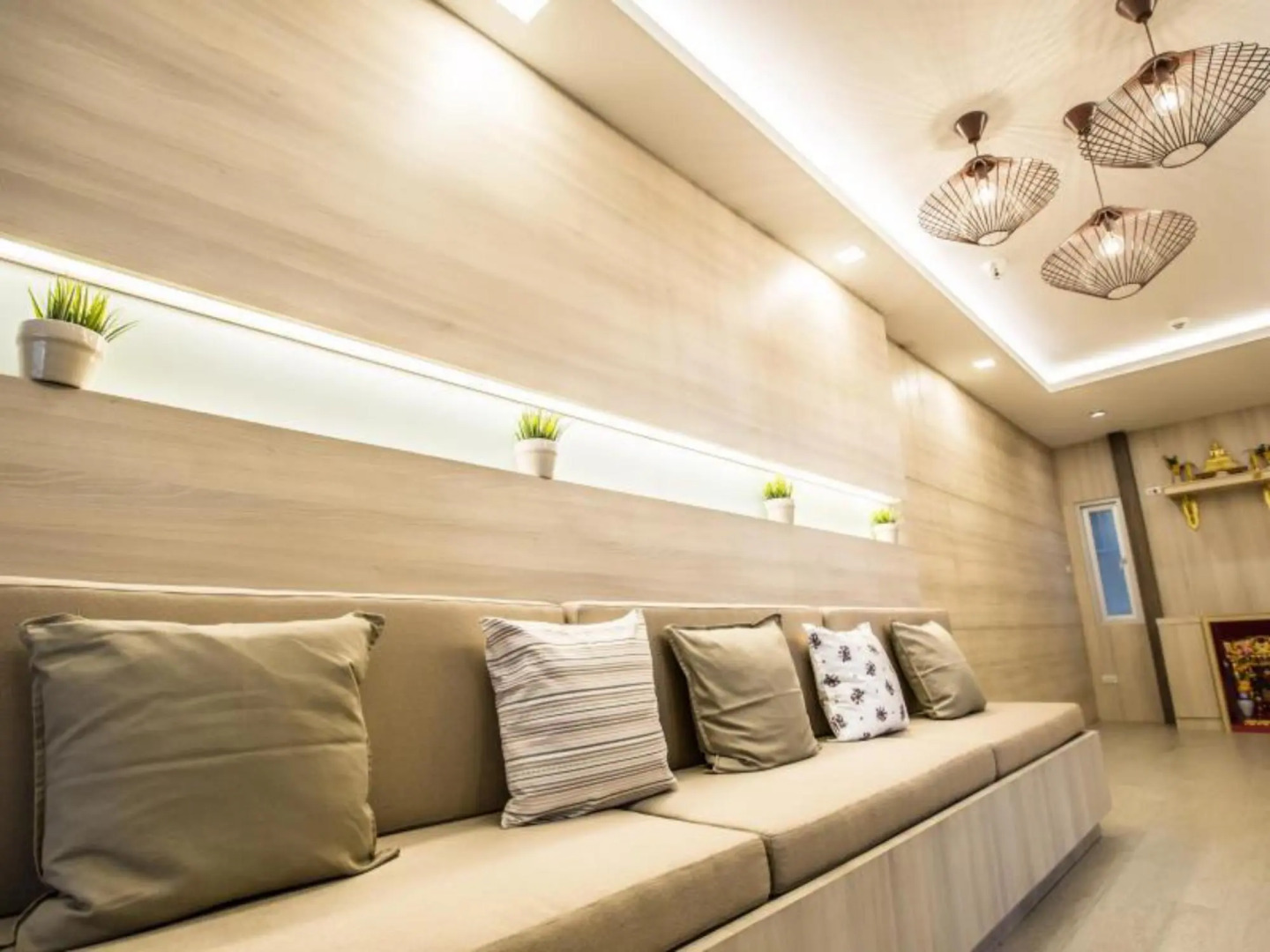 Central Place Serviced Apartment