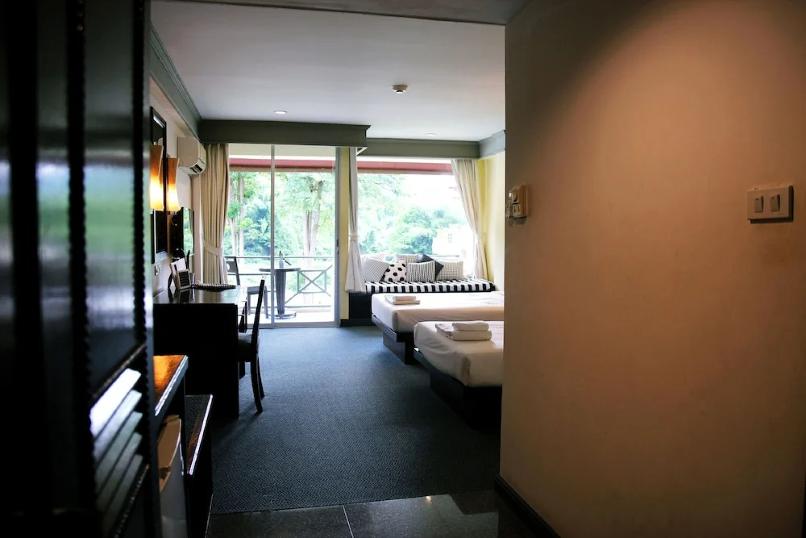 Aekpailin River Kwai Resort