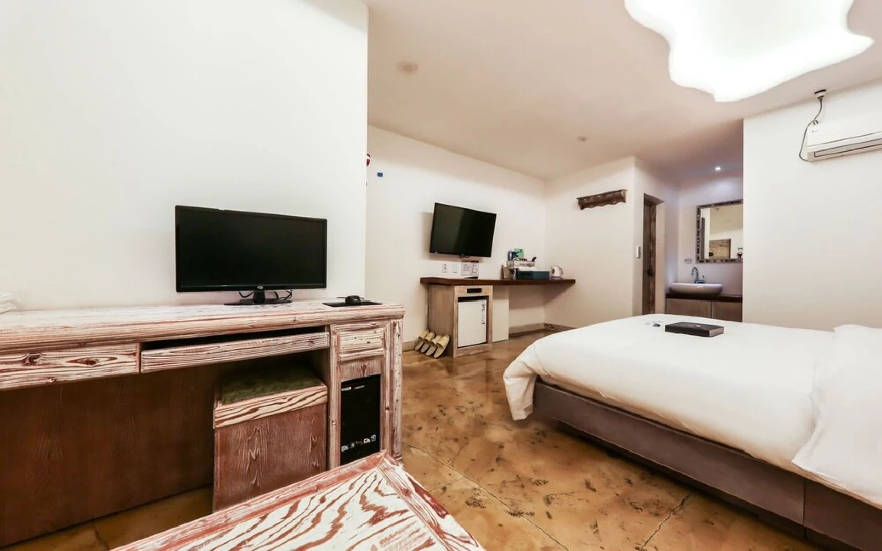 Eumseong Jijunghaeui Achim