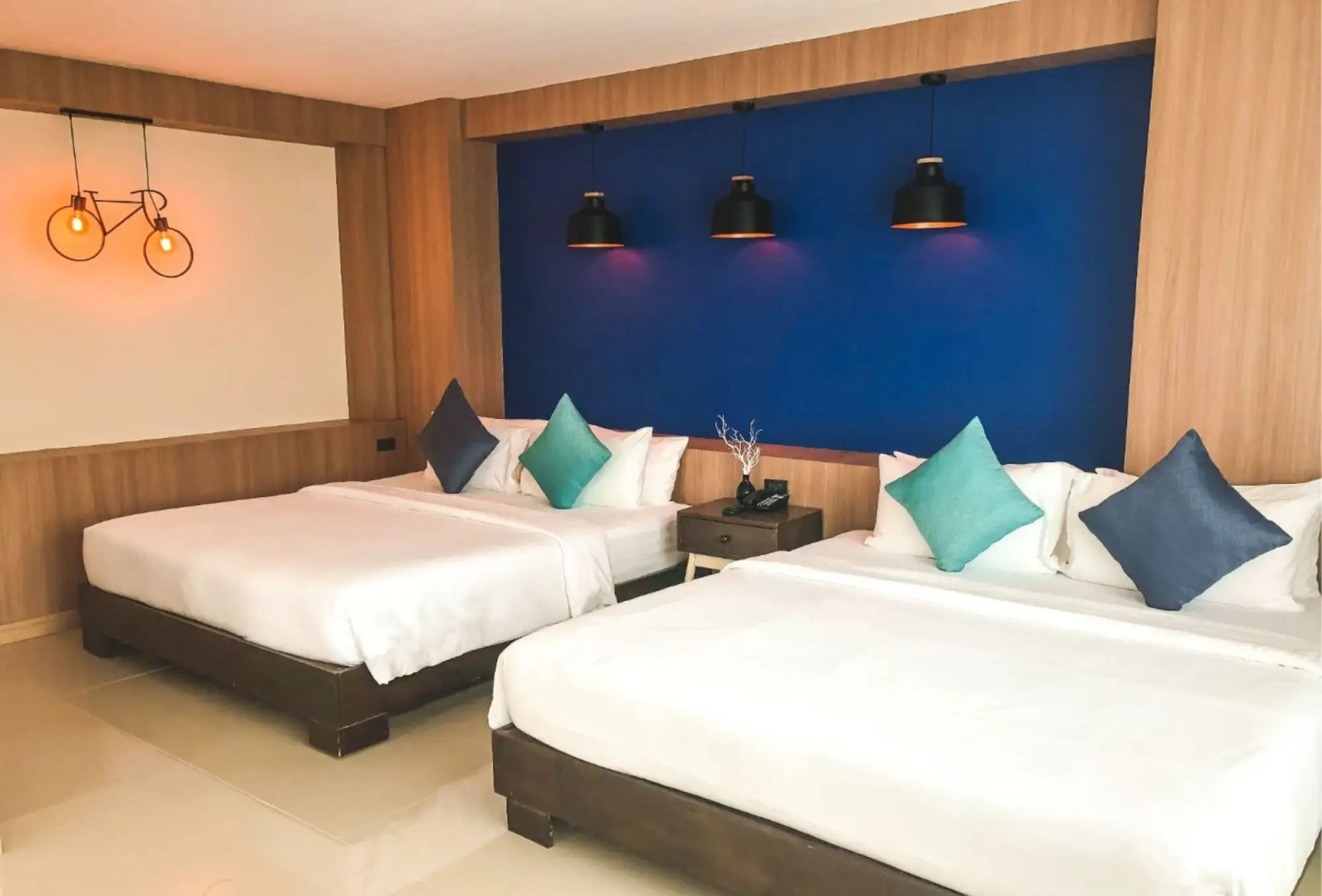 The Sixteenth Naiyang Beach Hotel