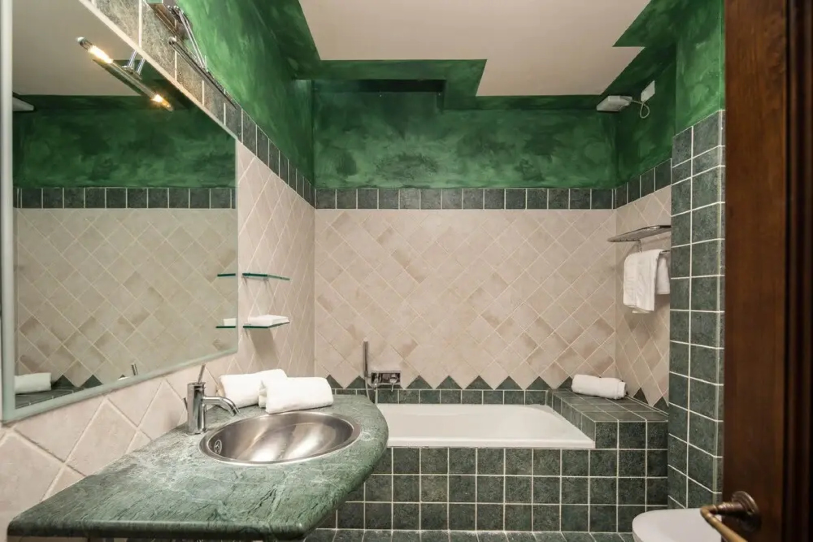 Casina al Vento by Mmega