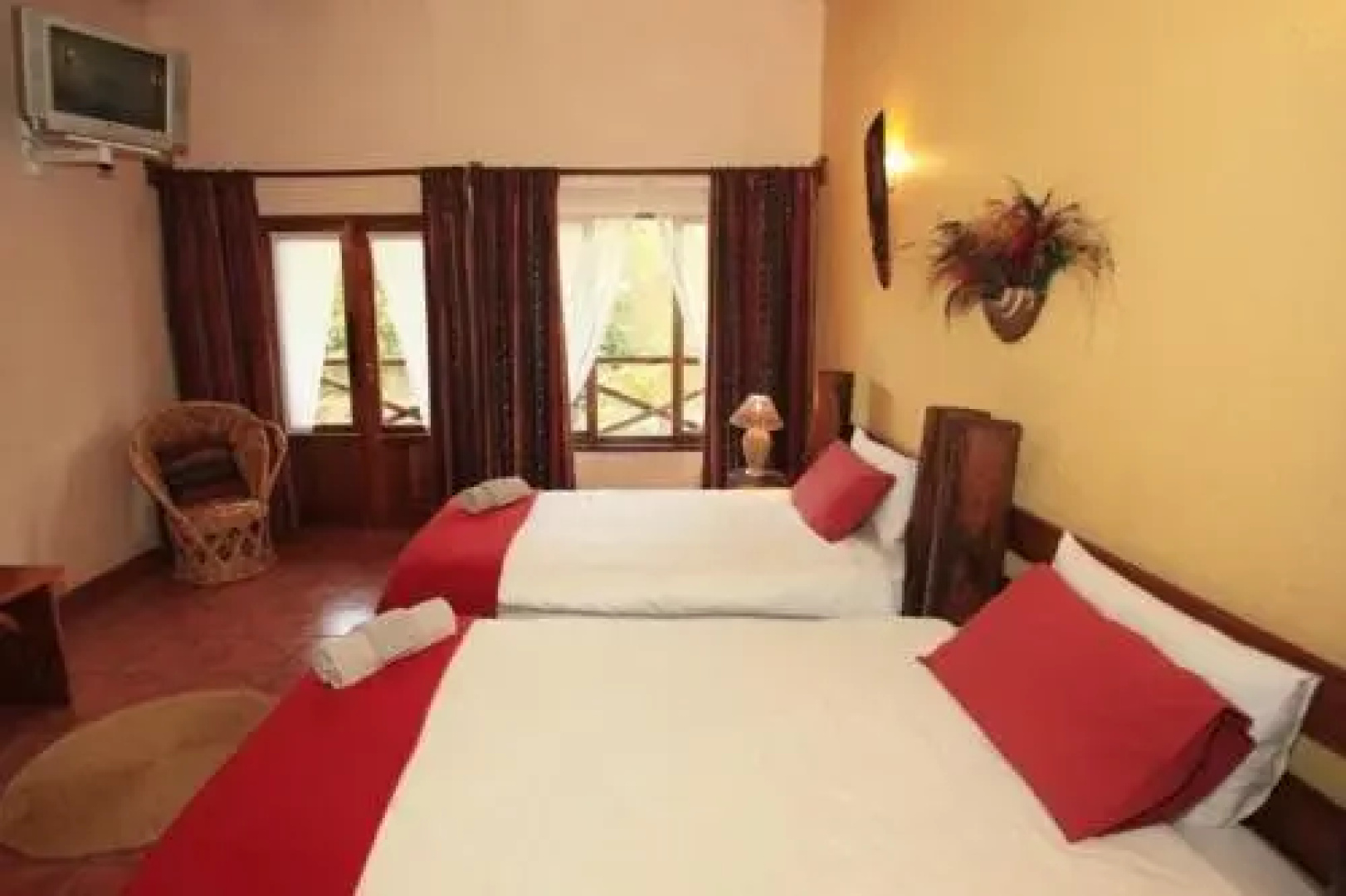 Mvubu Falls Lodge