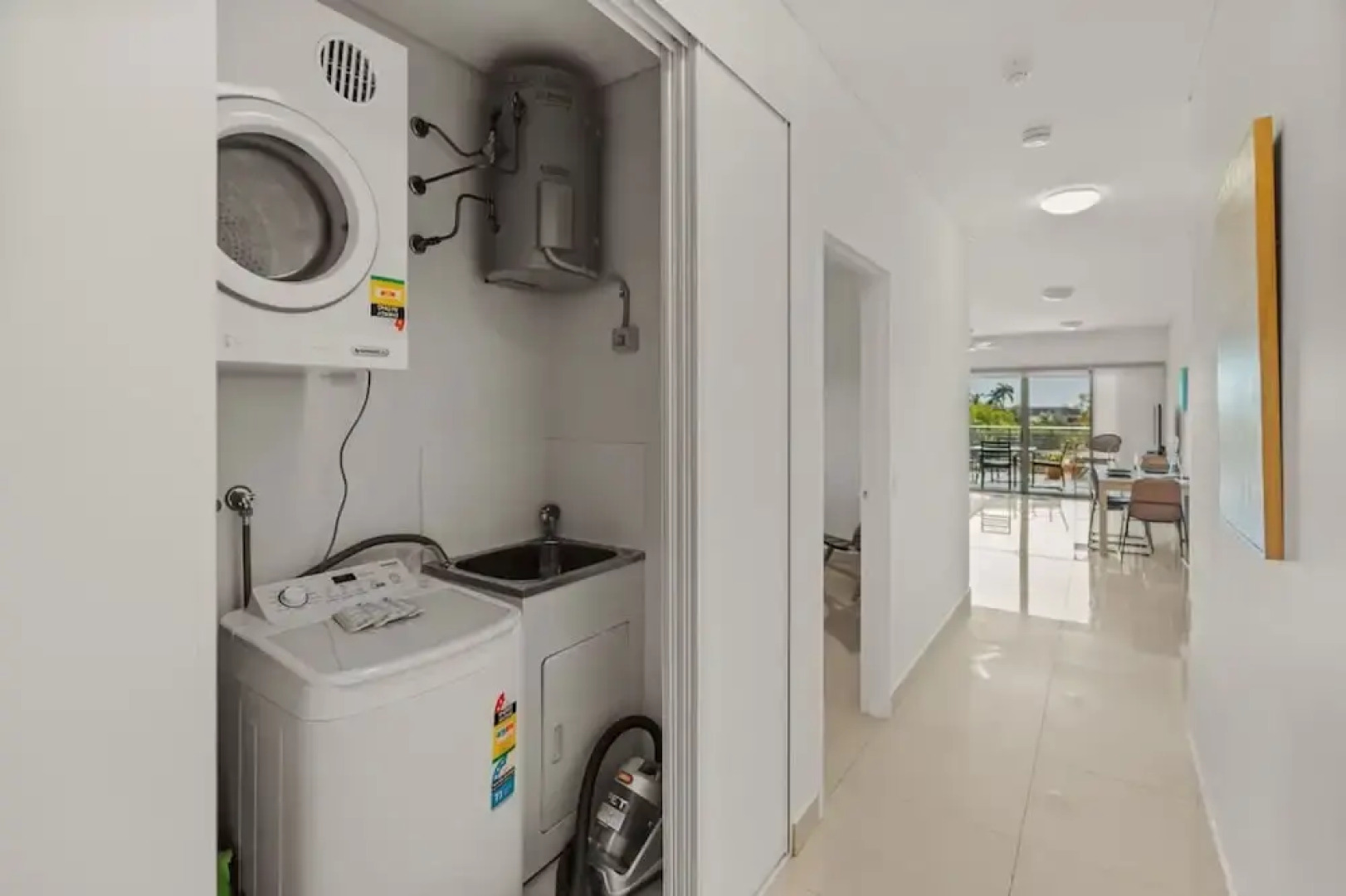 Yanti at Nightcliff Foreshore Pool Shops Cafe