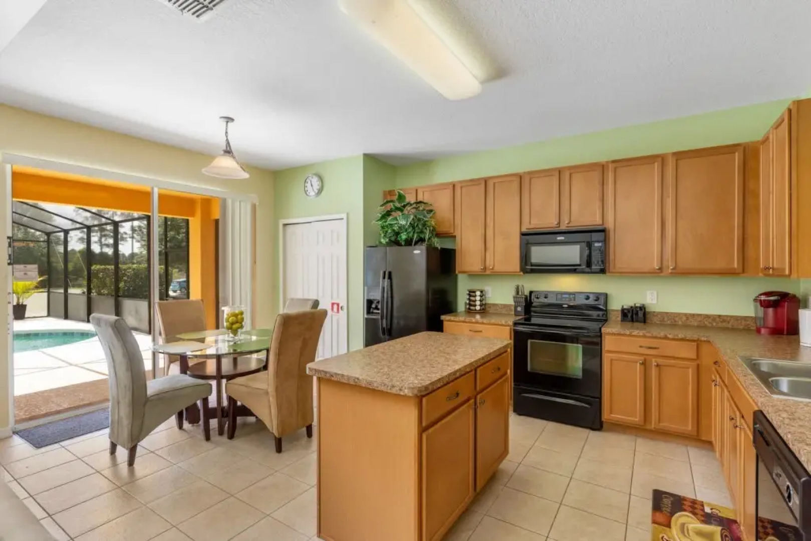 Watersong Dream- Theatre Room, Games, Pool & Spa, Davenport, US