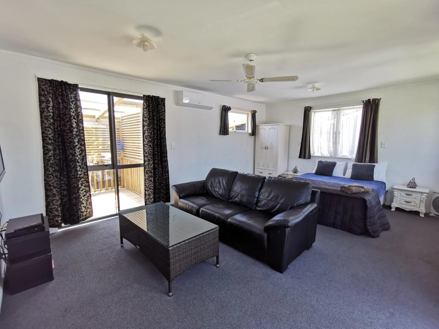 Parakai Geothermal Motel