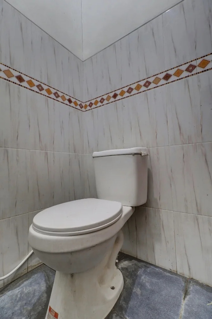 OYO Life 92838 Kost Ibu Surya