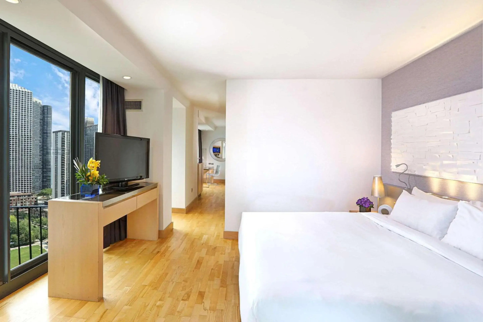 Radisson Blu Aqua Hotel Chicago