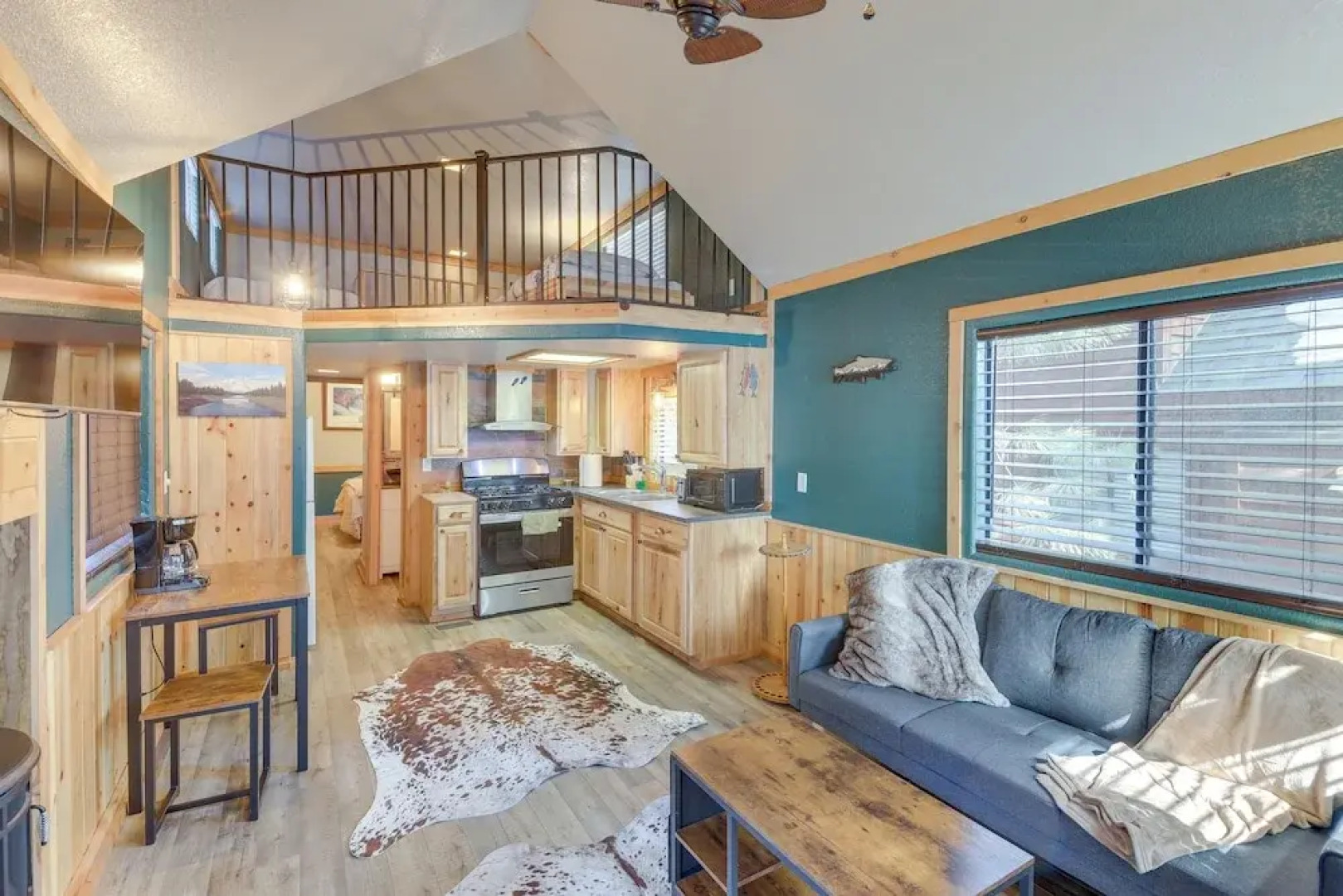 Peaceful Lake Almanor Hideaway, Fish, Hunt + Hike!