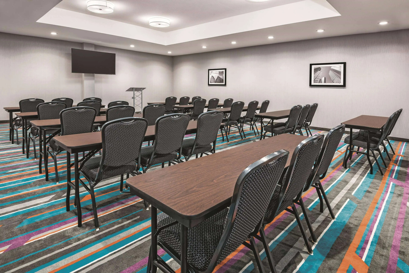 La Quinta Inn & Suites by Wyndham Dallas Grand Prairie North