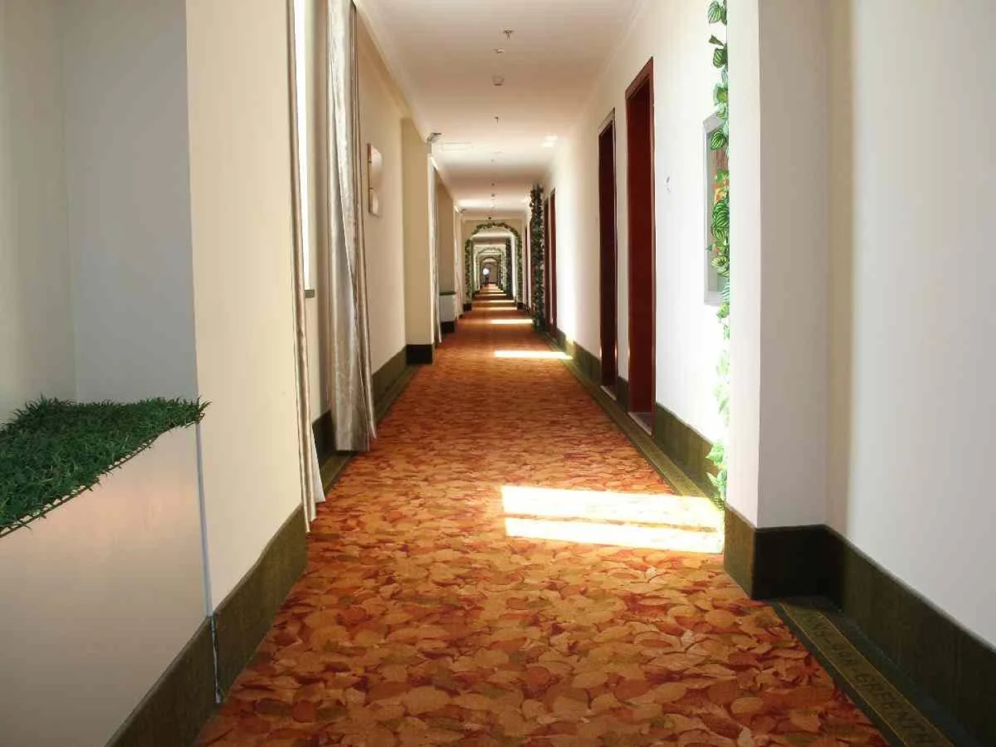 GreenTree Inn Hebei Zhangjiakou Zhangbei Zhongdu Grassland Business Hotel