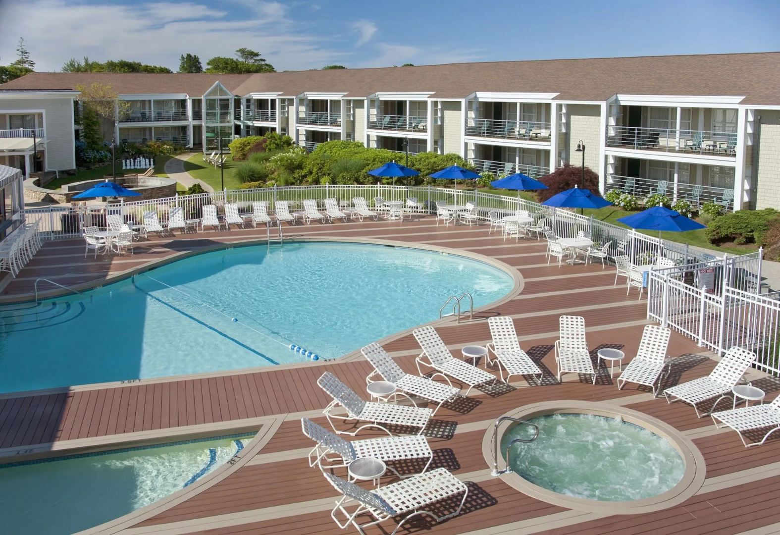 Hyannis Harbor Hotel