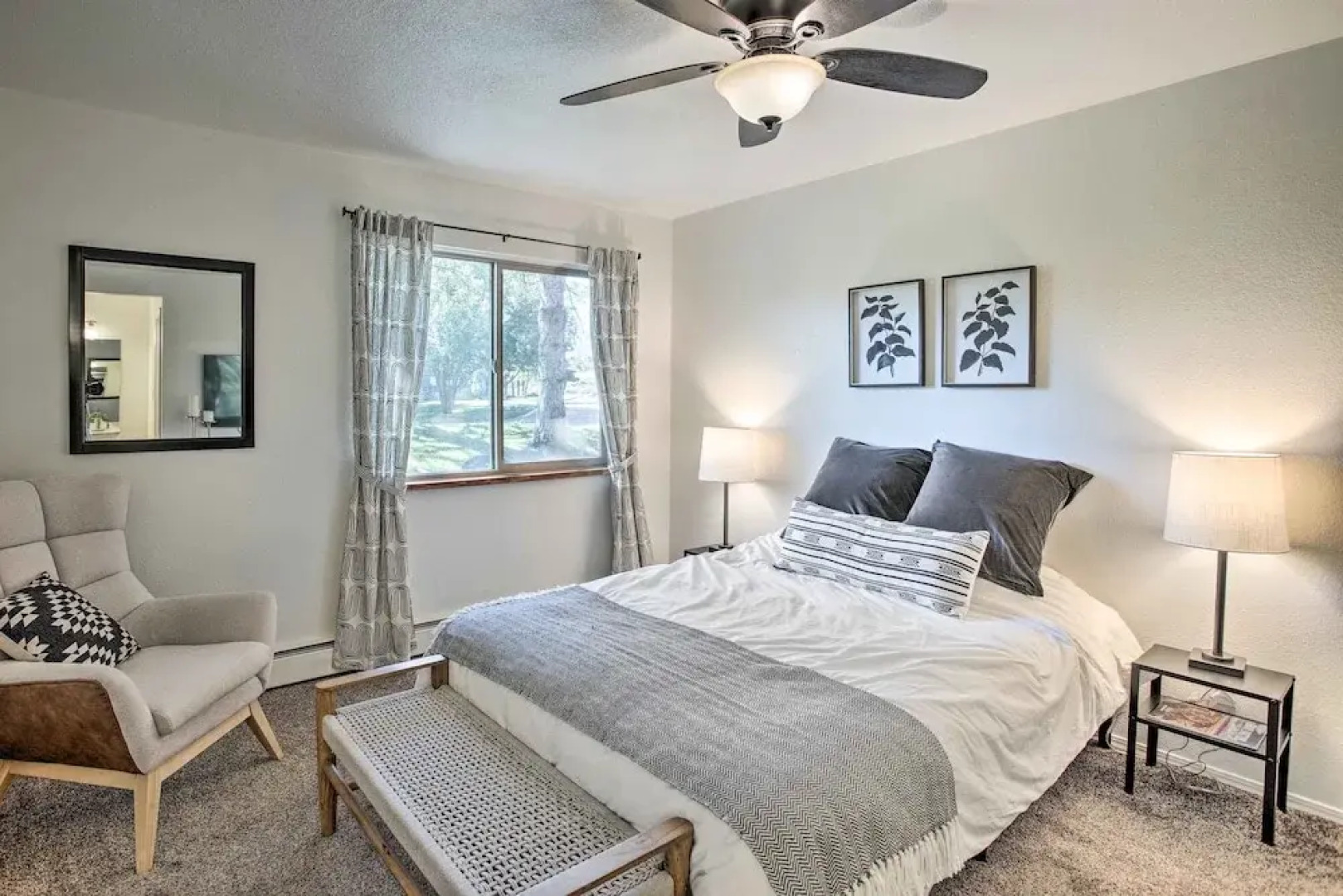 Stunning Condo By Trails, Nat'l Monument!