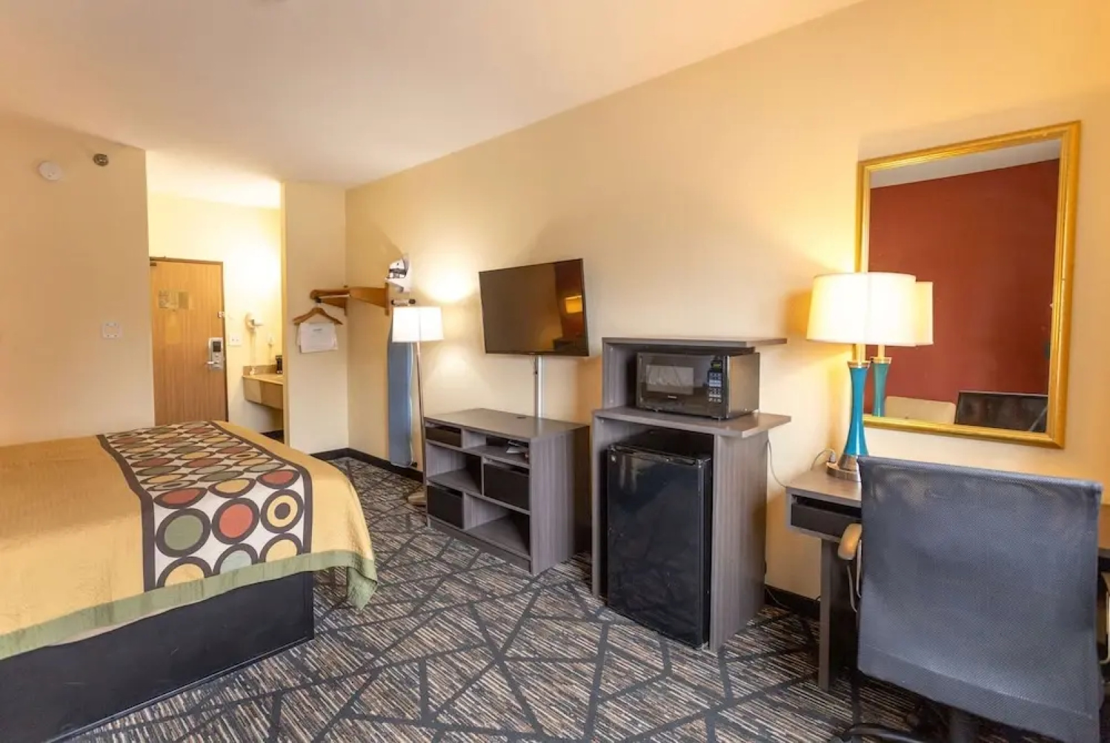 Super 8 Big Rapids MI