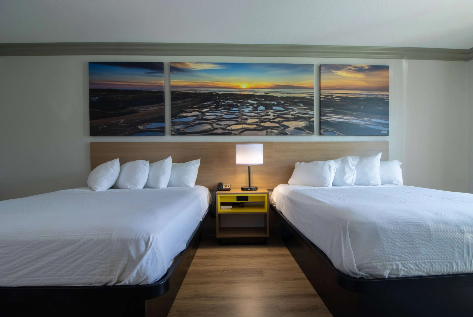 Days Inn by Wyndham Carlsbad