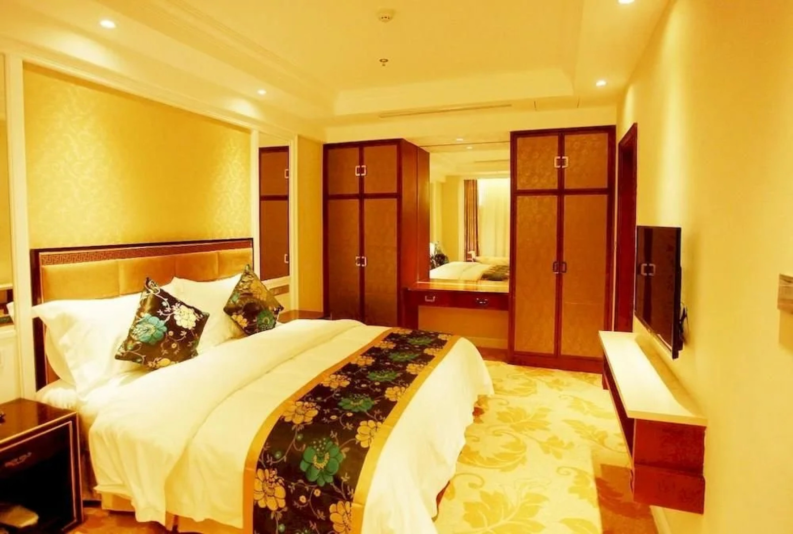 Zangwang Yanwu Holiday Hotel