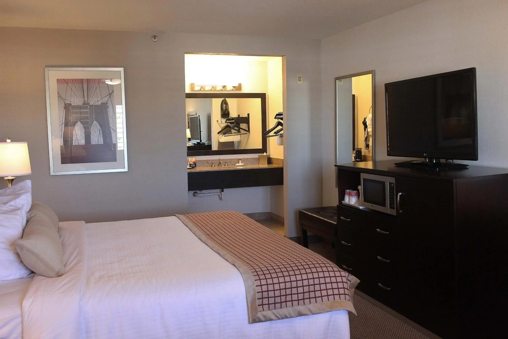 Infinity Inn & Suites