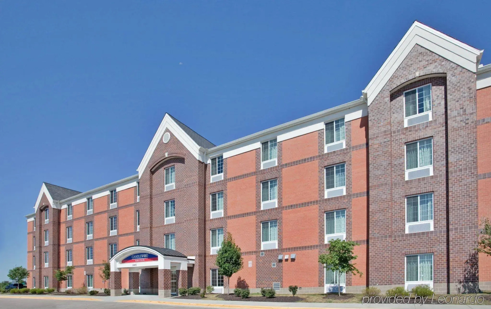 Candlewood Suites Olathe by IHG