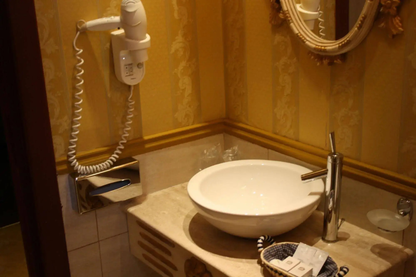 Topaz Boutique Hotel