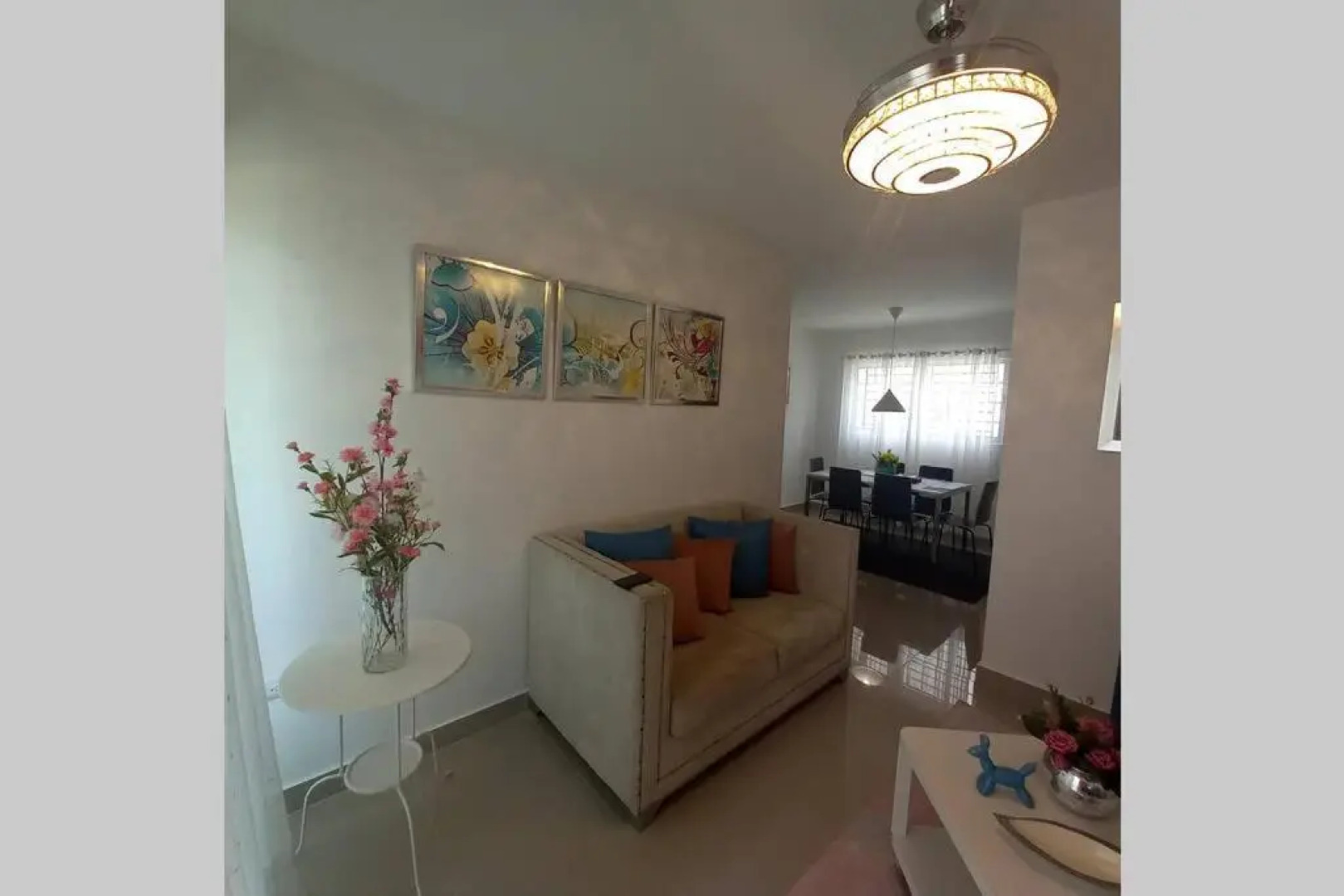 Confortable apartamento de 3 tres habitaciones, con hermosa vista de area verde, ademas de piscinas y juegos infantiles en area recreativa