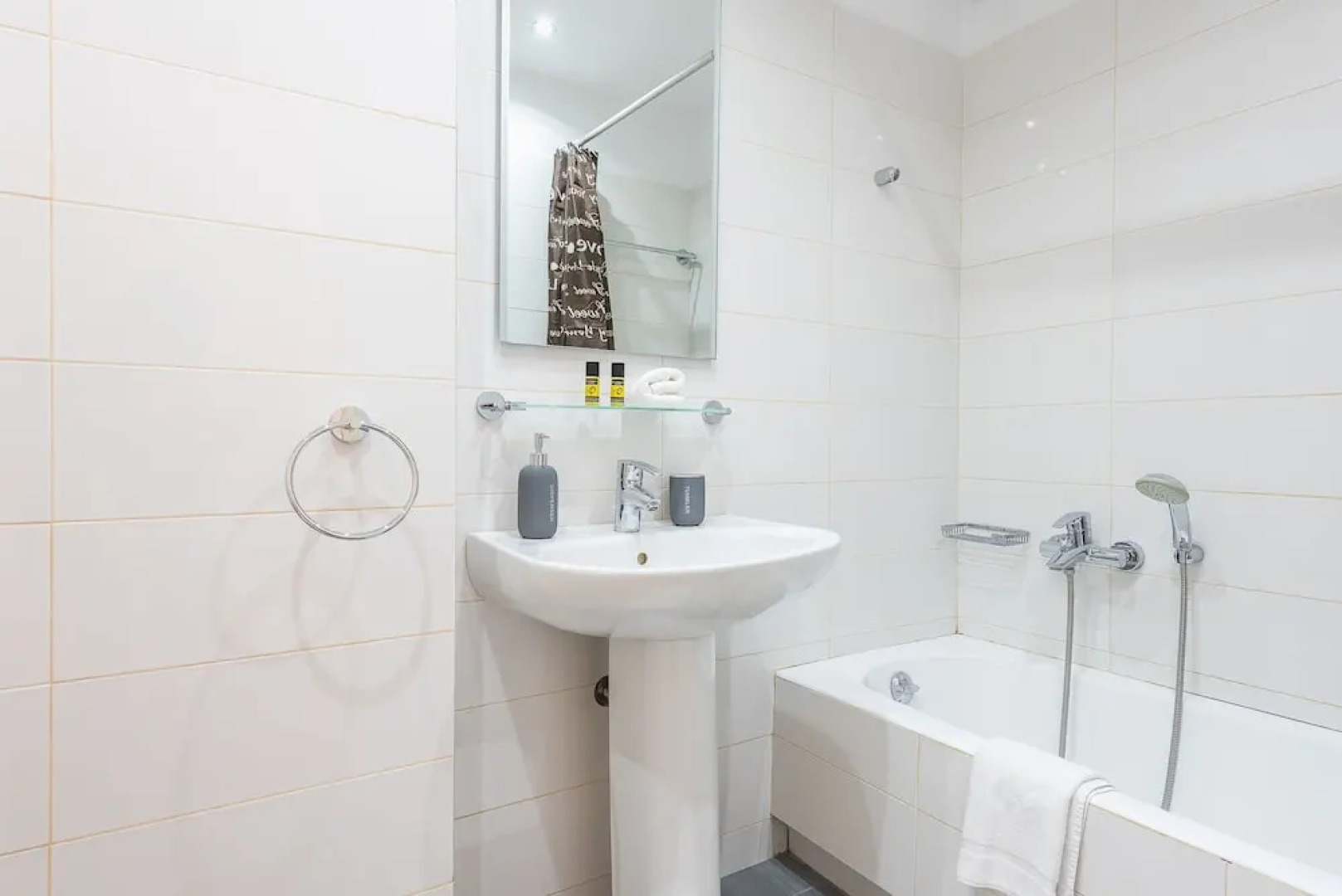 Adelos Luxury villa-maisonnete with pool in Elliniko Athens