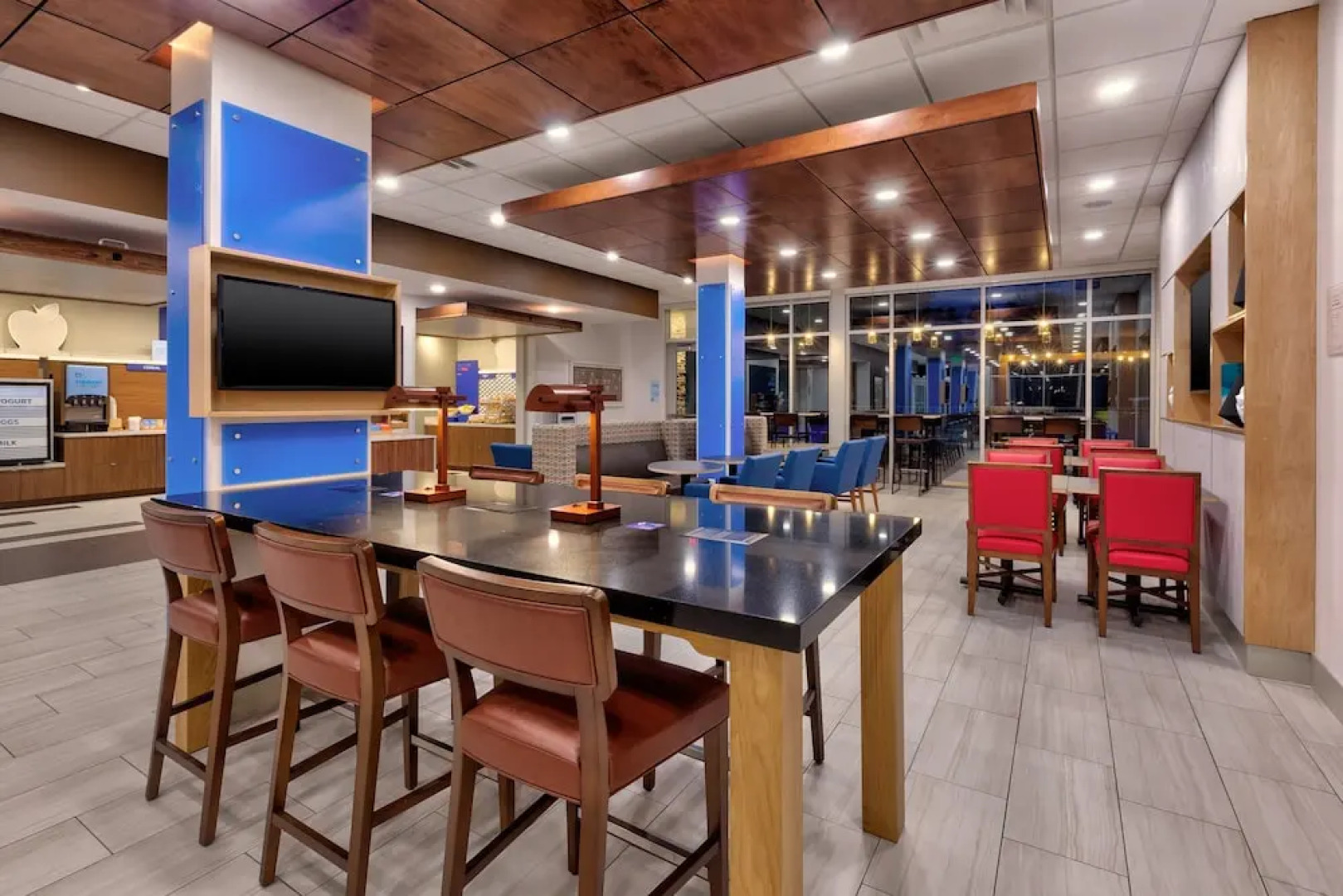 Holiday Inn Express & Suites Milan – Sandusky Area