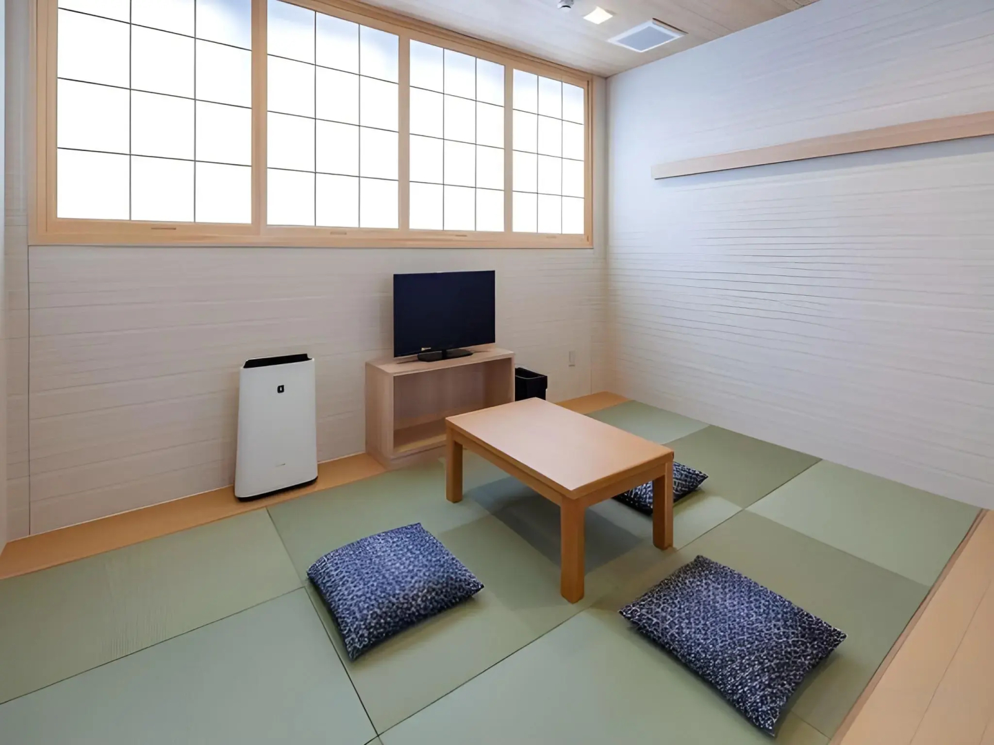 Y's Cabin & Hotel Naha Kokusai Dori