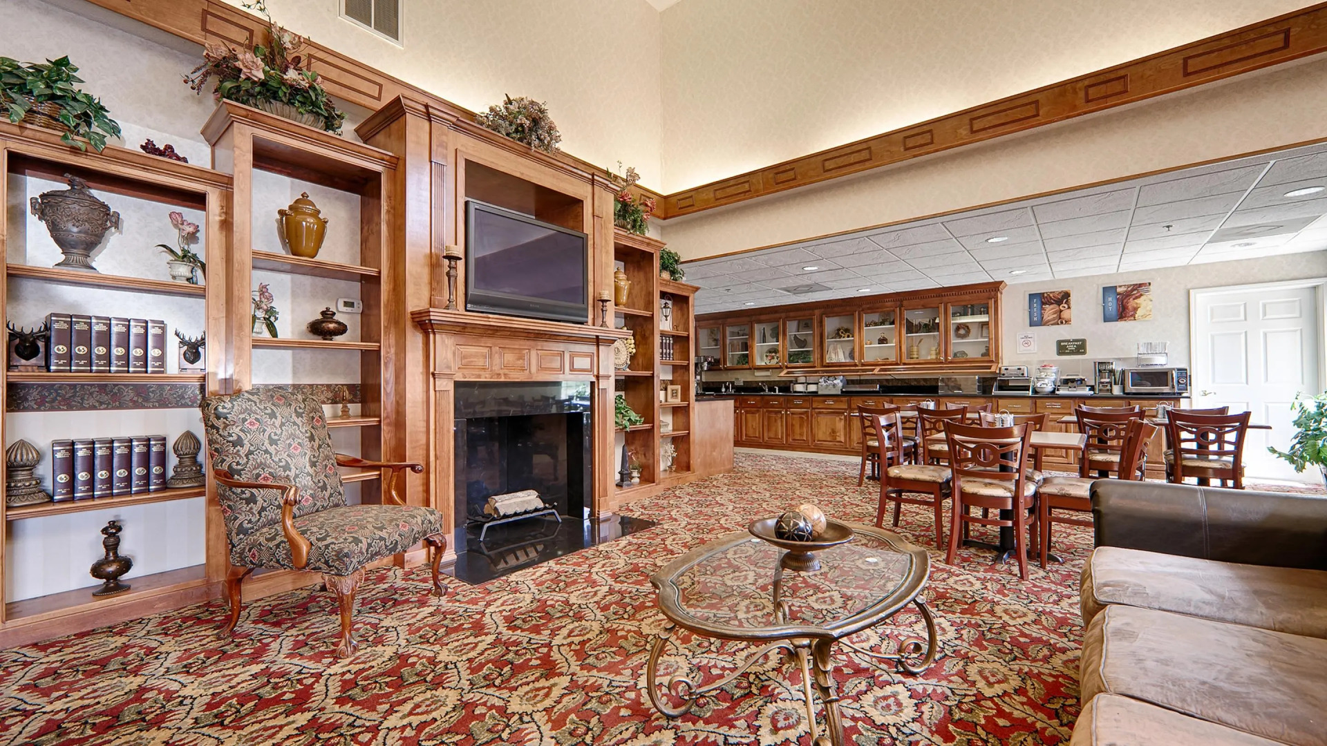 Best Western Bradbury Inn & Suites