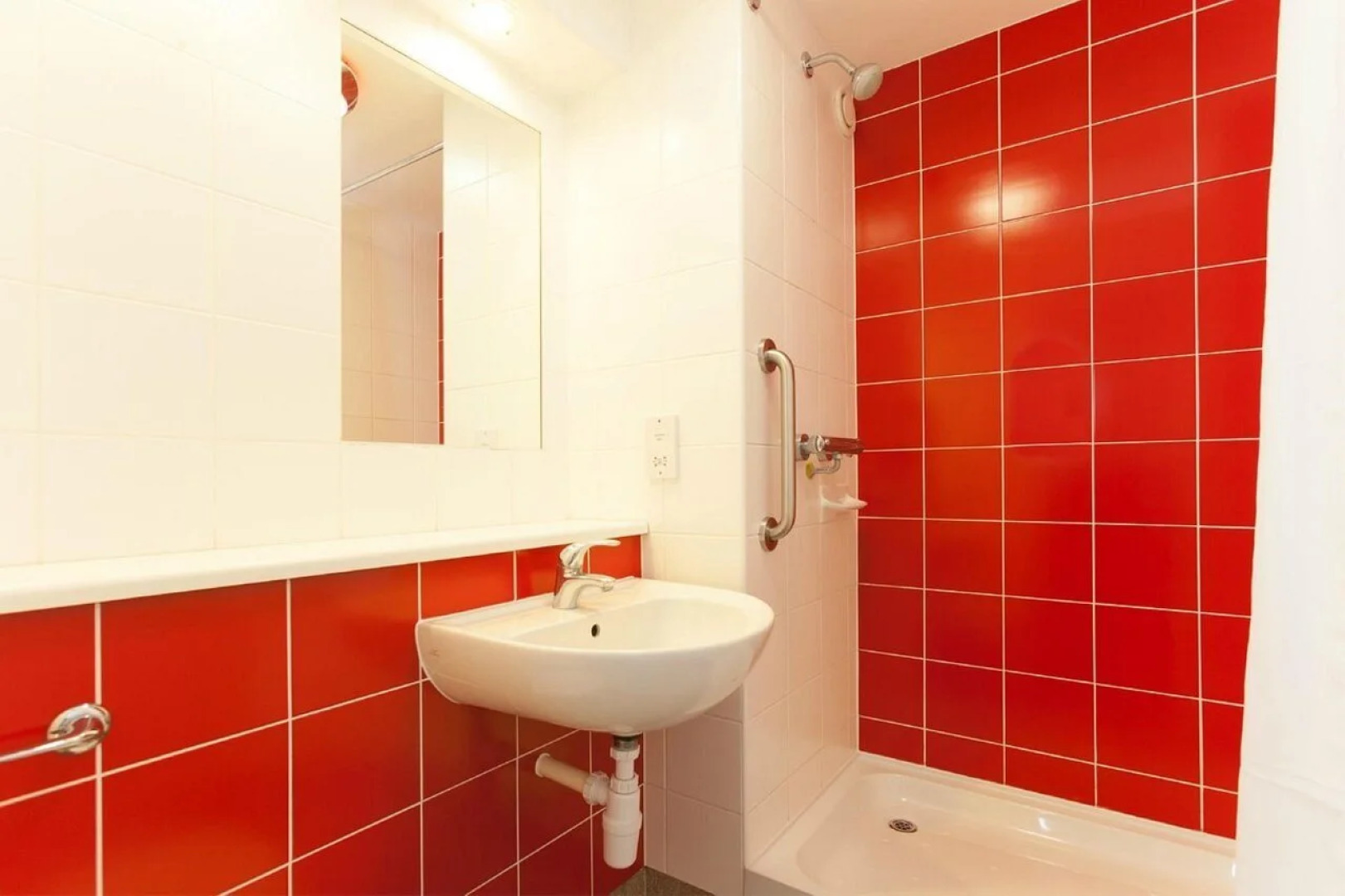 Travelodge Farnborough Central