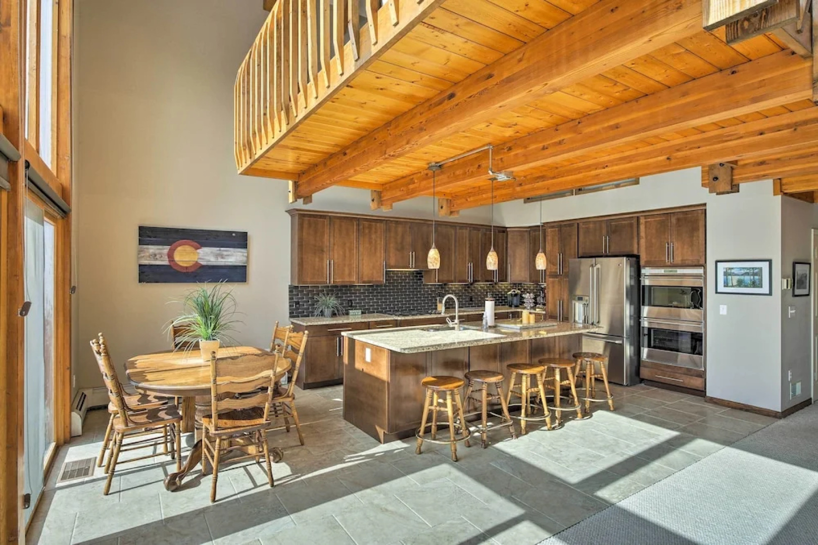 Luxurious Grand Lake Vacation Rental w/ Hot Tub!