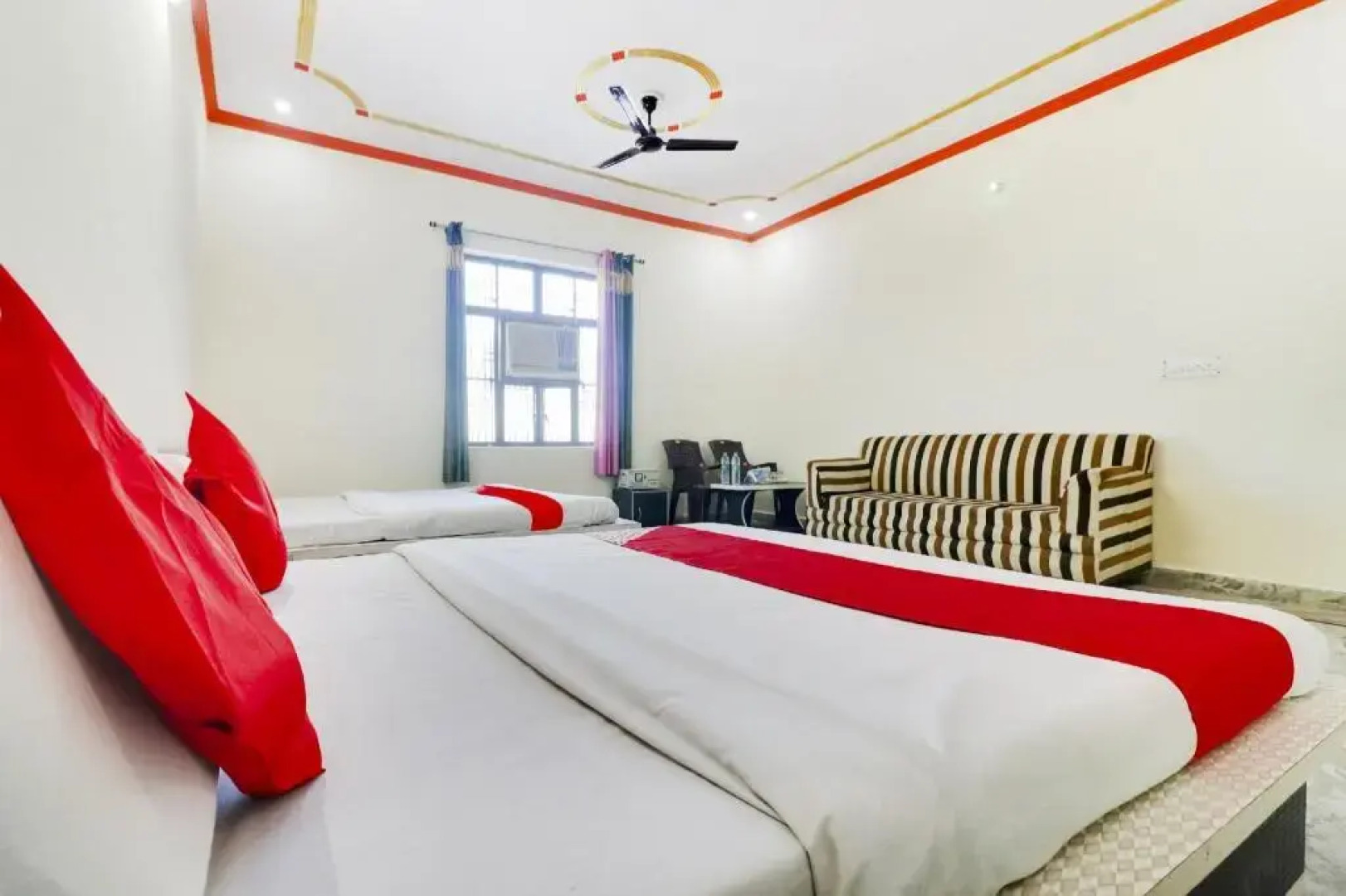 New Satkar Hotel by OYO Rooms