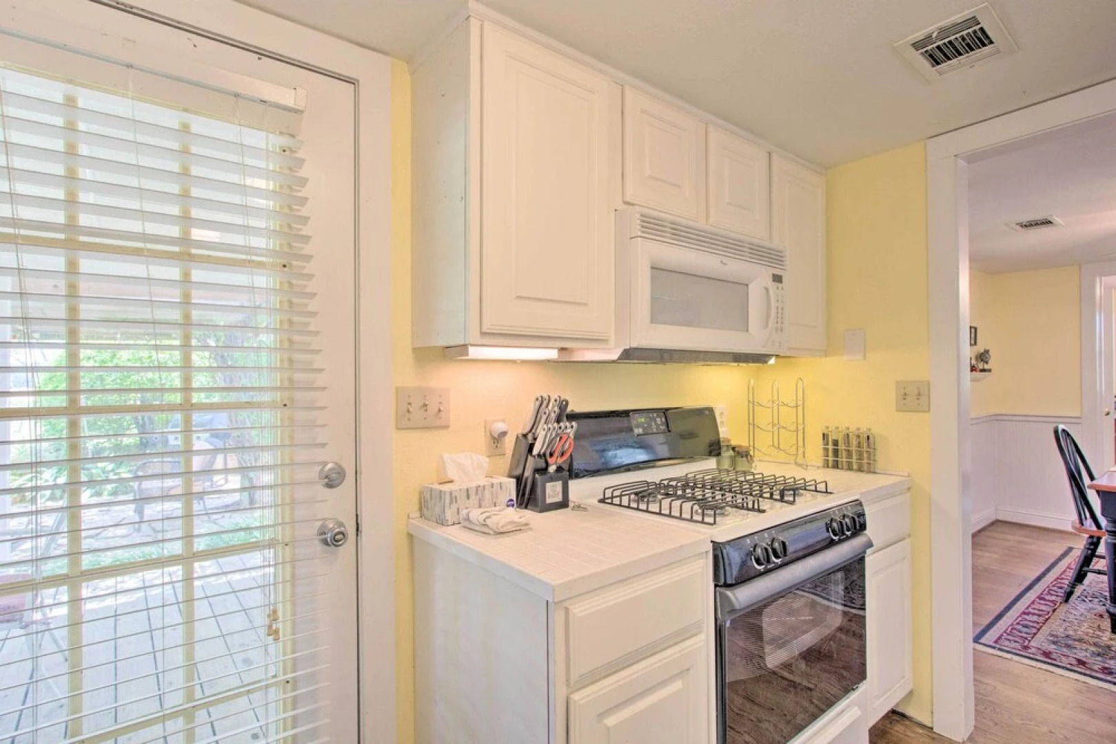 Lovely Pottsboro Home w/ Patio & Fire Pits!