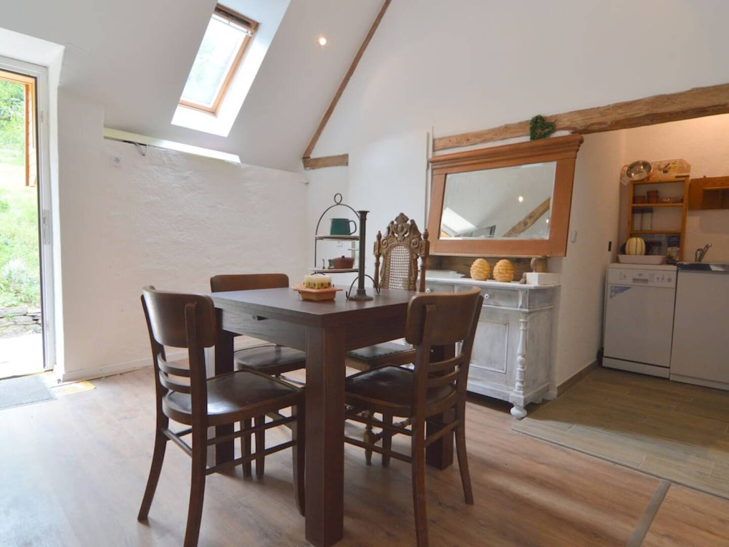 Cozy Apartment in Immerath near Fishing