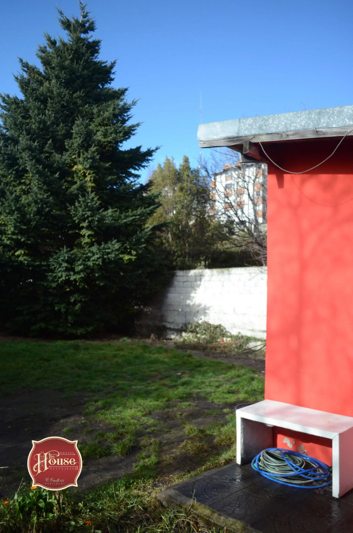 The House Hostel Resto & Bar Bariloche