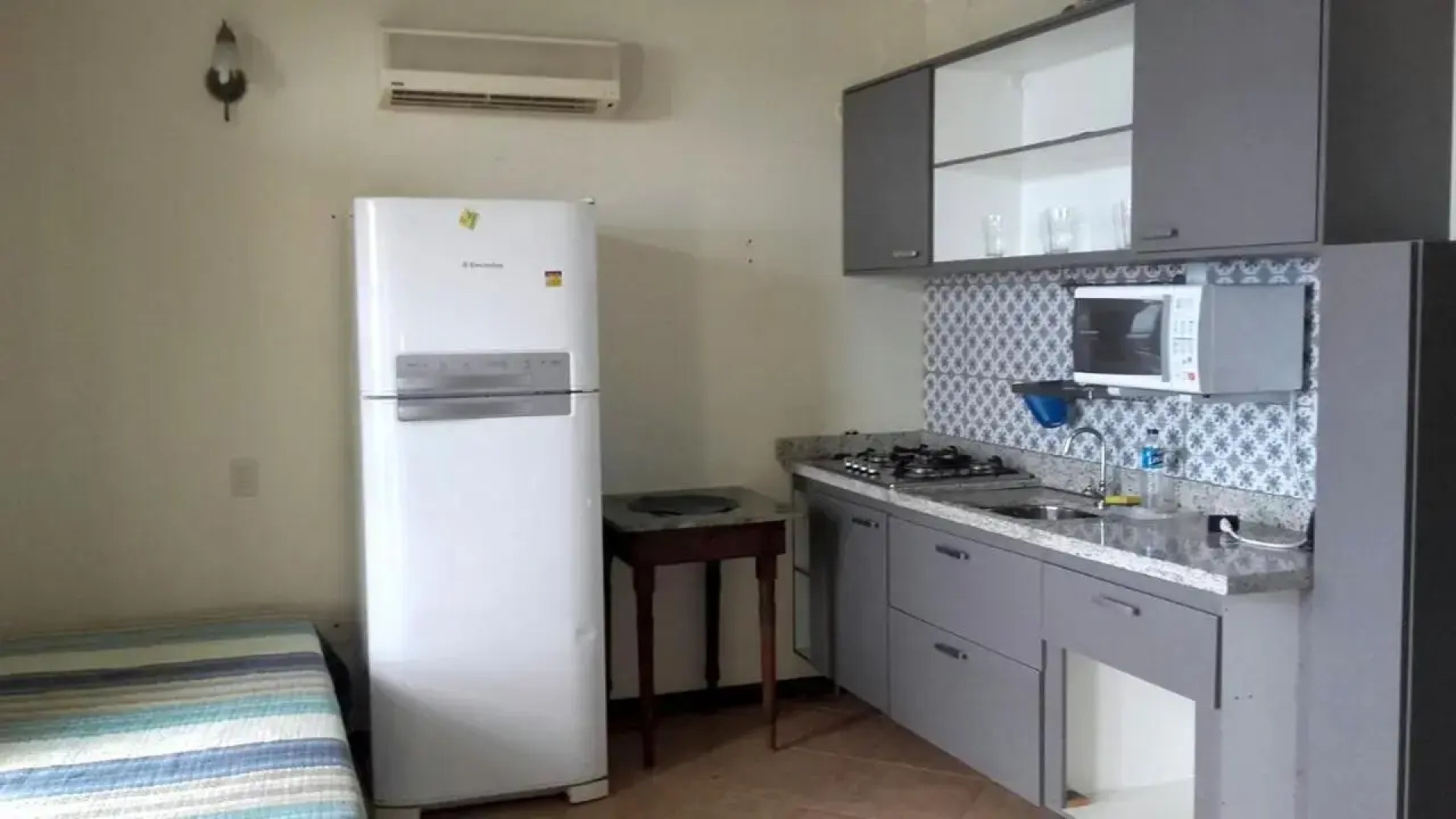 Solar do Carmo Suites & Apartments