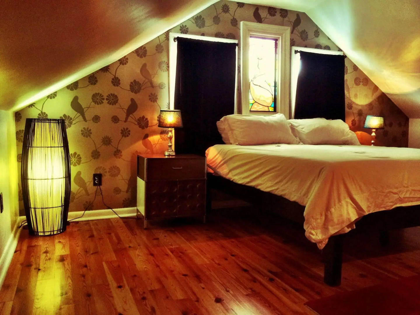 Royal Street Inn and R Bar