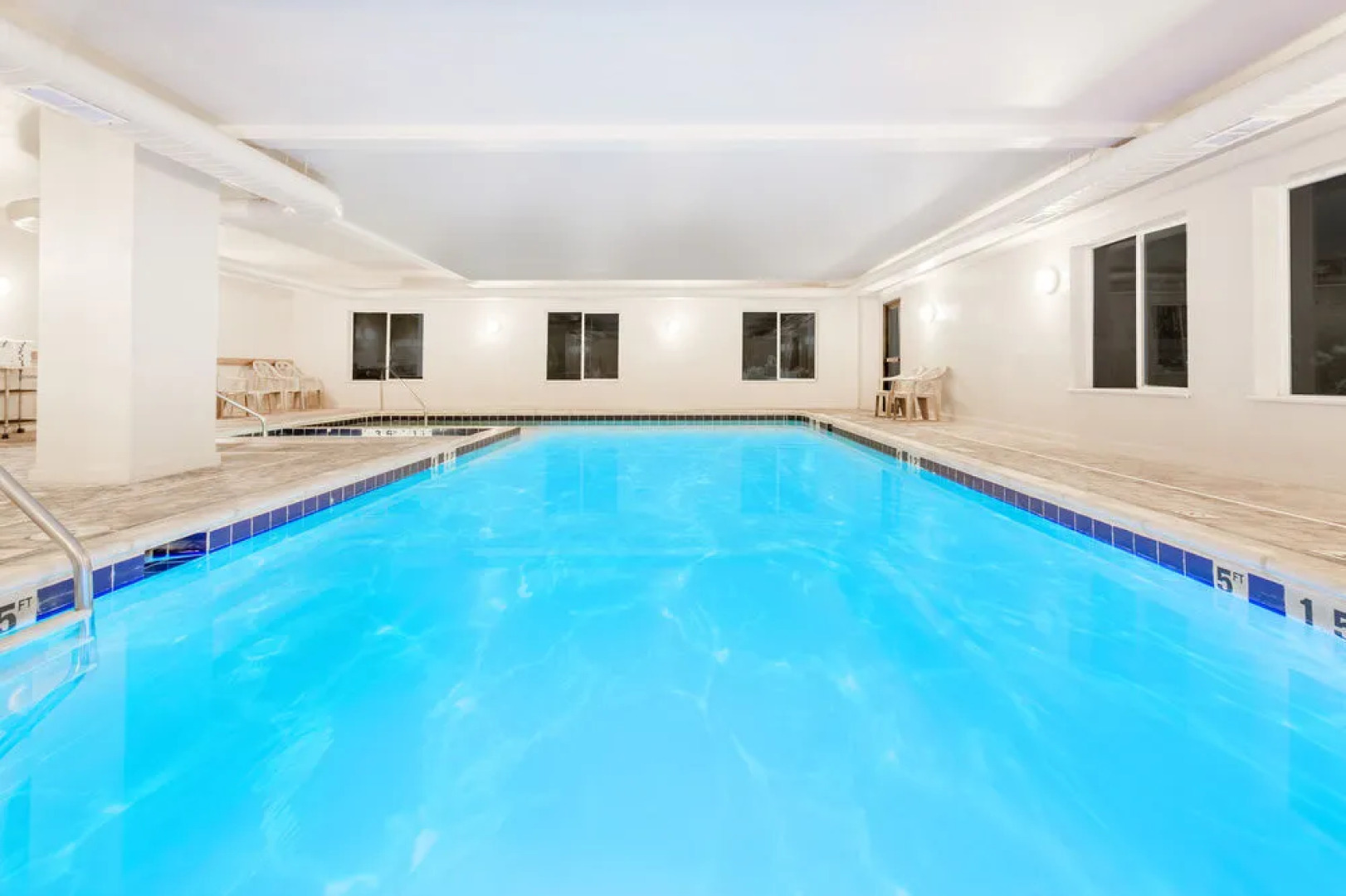 Days Inn & Suites Parachute