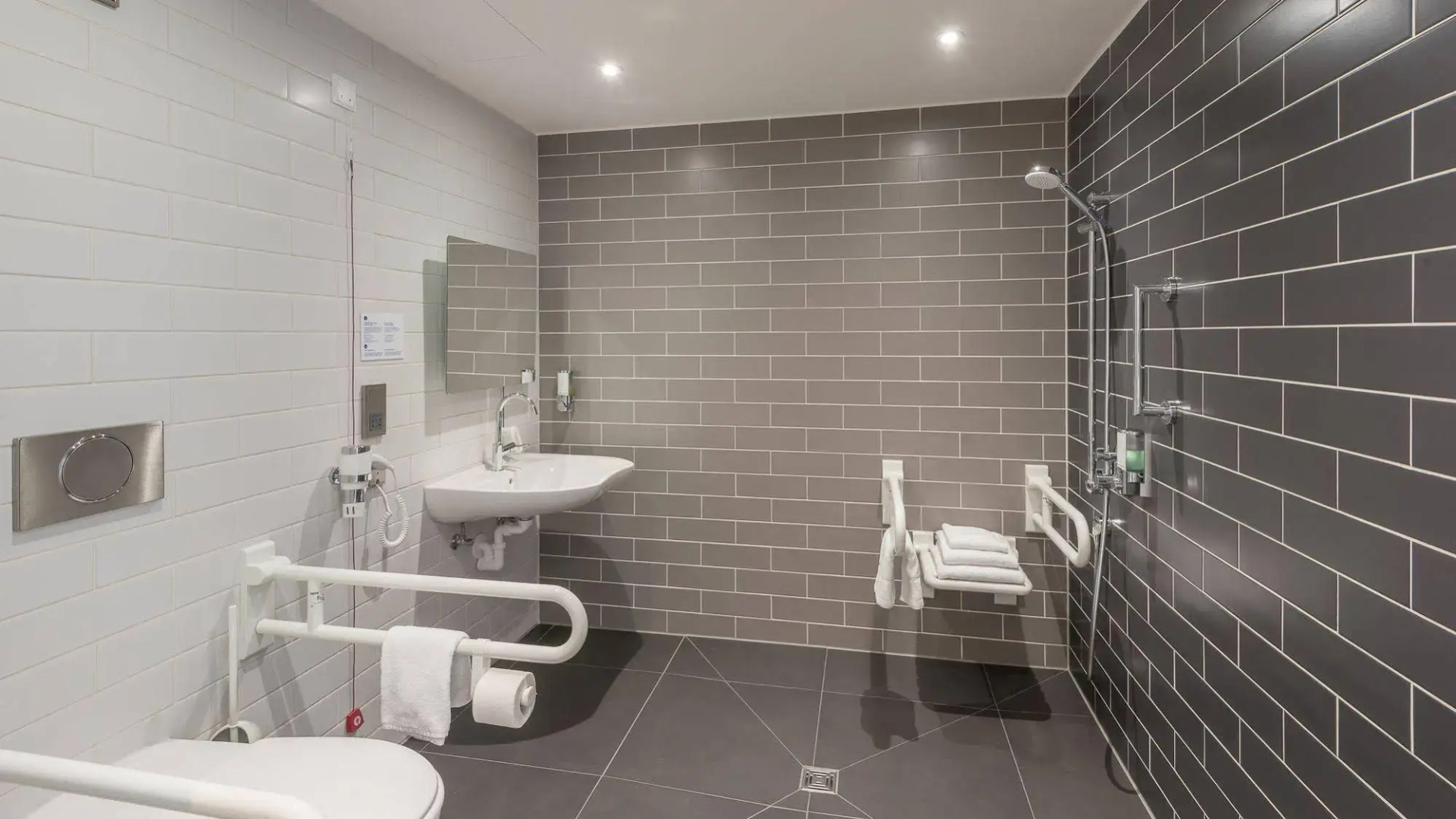 Premier Inn Freiburg City Süd Hotel