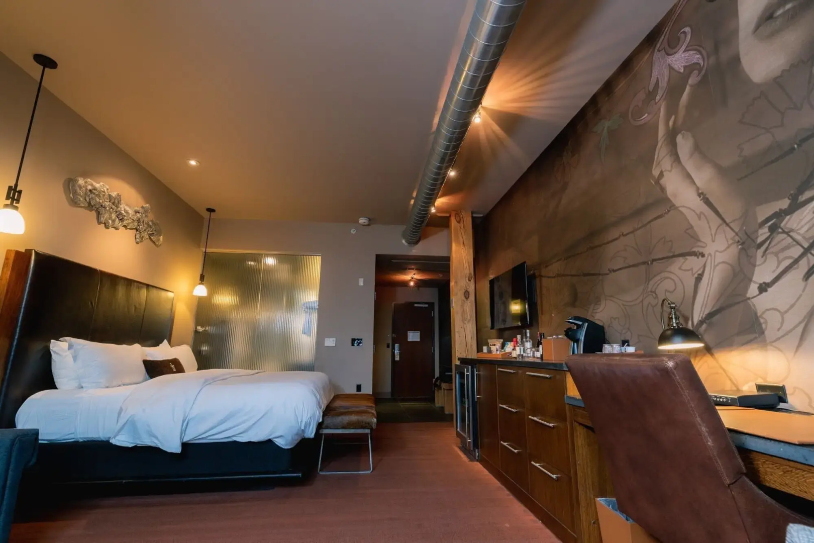 The Iron Horse Hotel