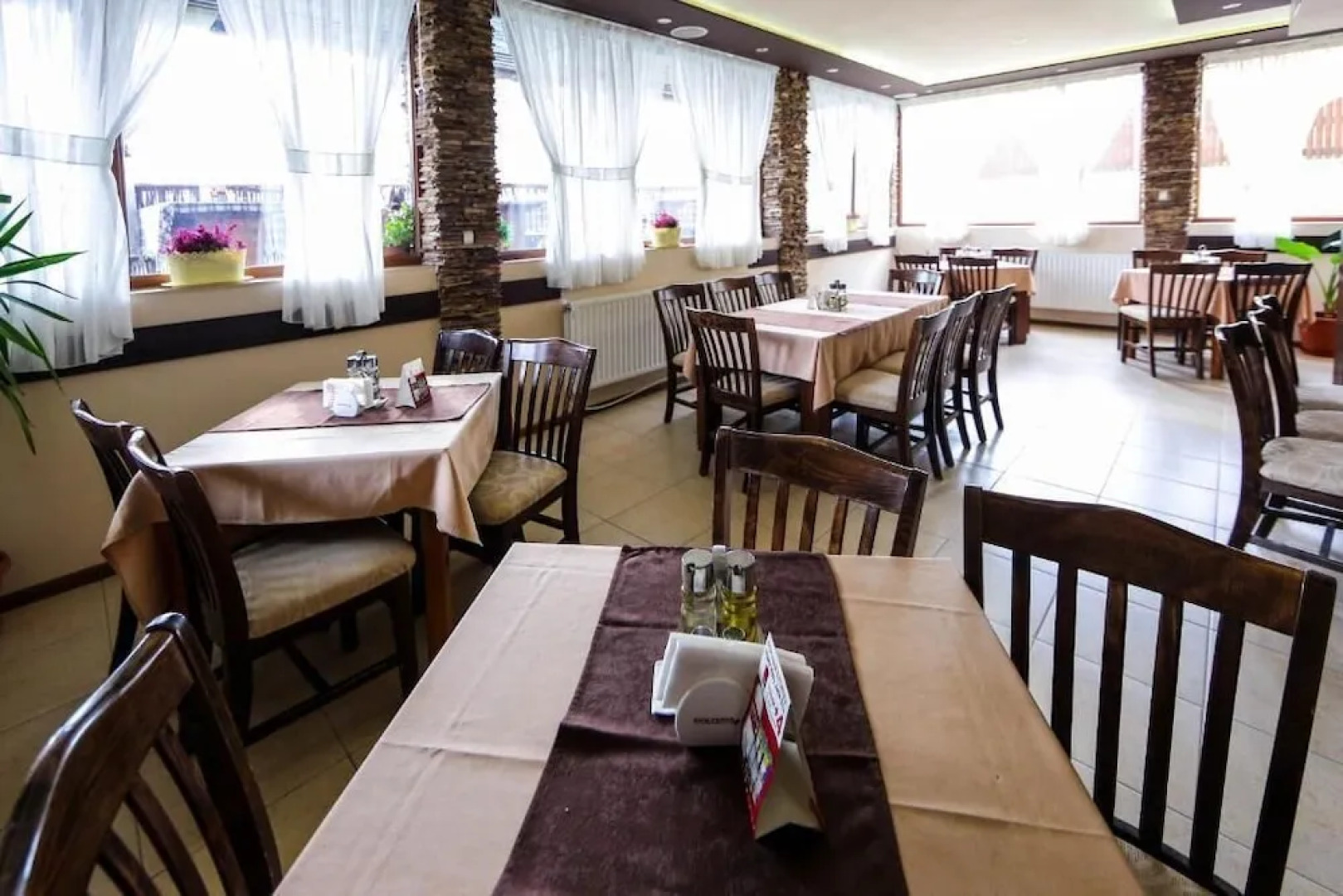 Sharkov Family Hotel