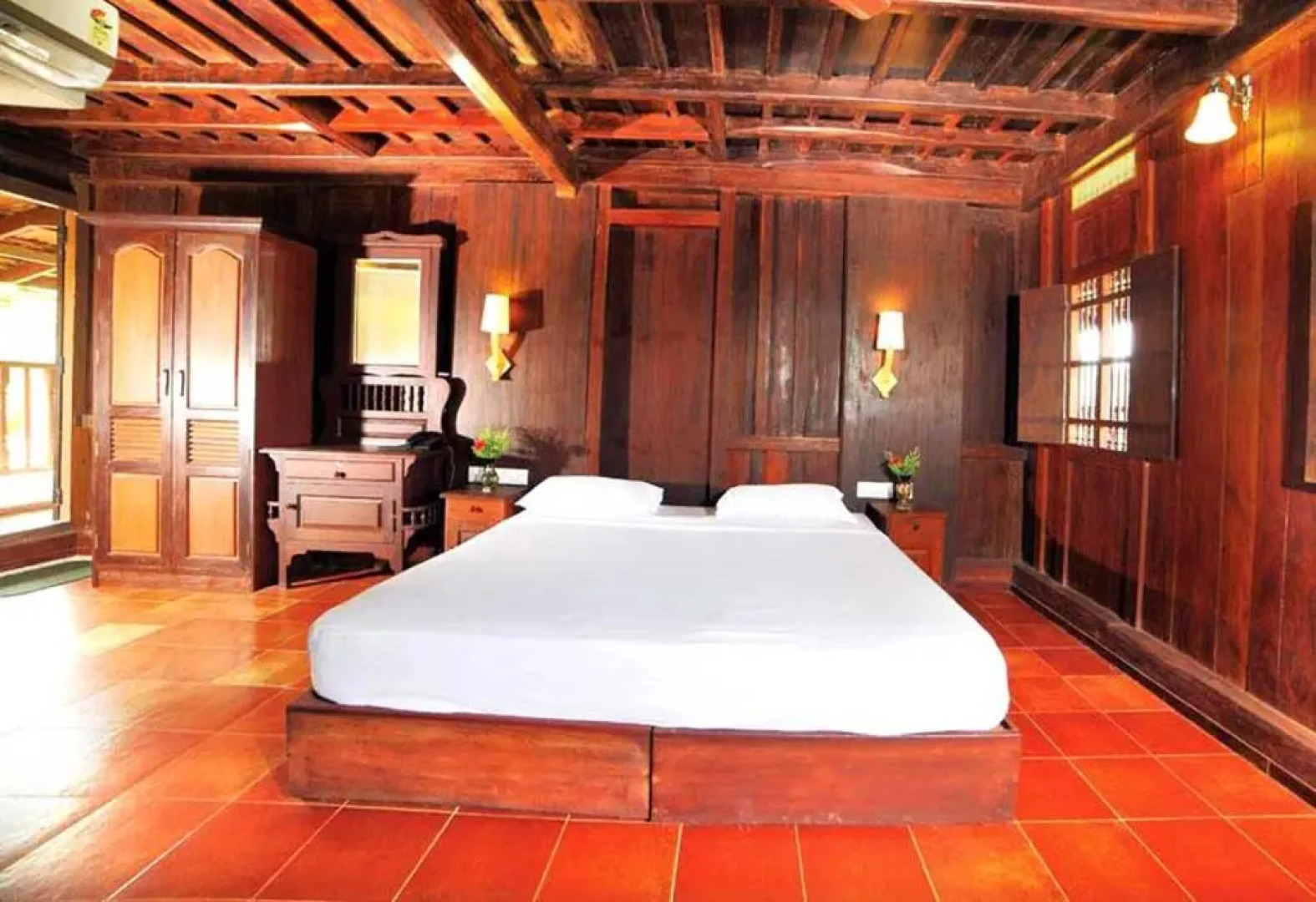 Kumarakom Heritage Resort