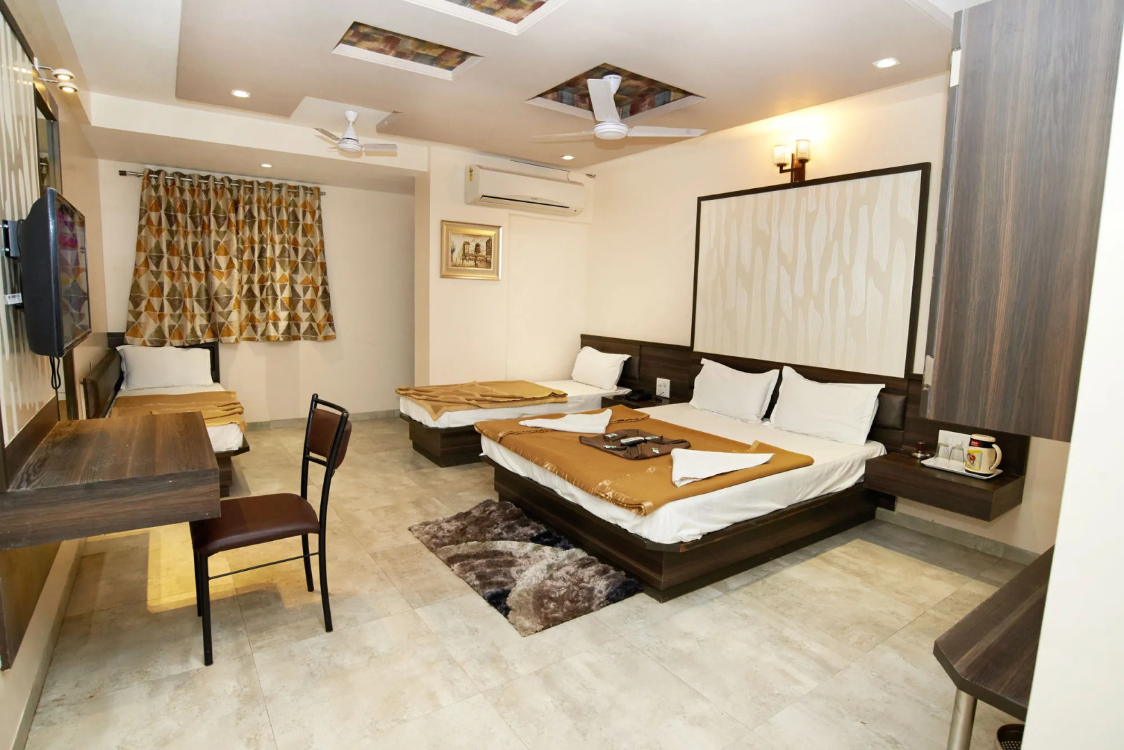 Hotel Sai Suraj Park