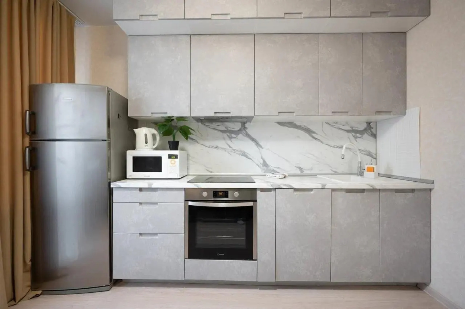 Атмосфера на улице Карпинского 14