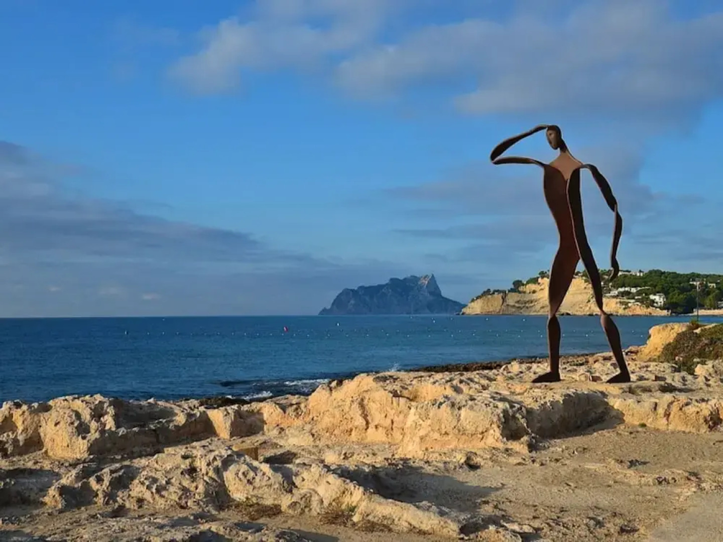 Charming Villa With Private Swimming Pool Near the Sea